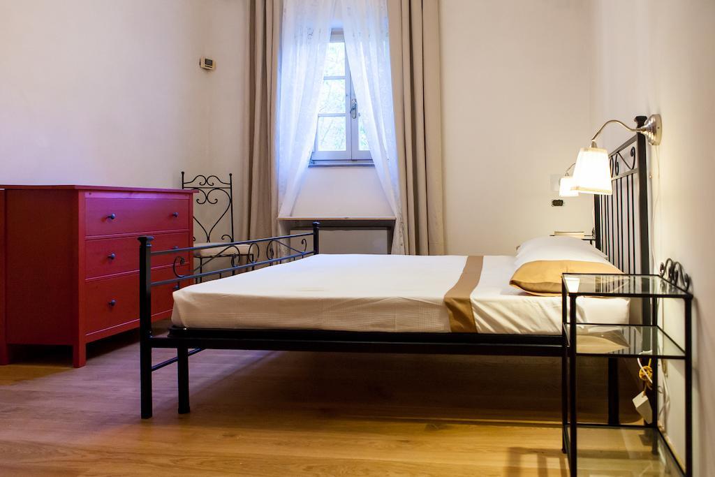 Hotel Bernardone Camaiore Habitación foto