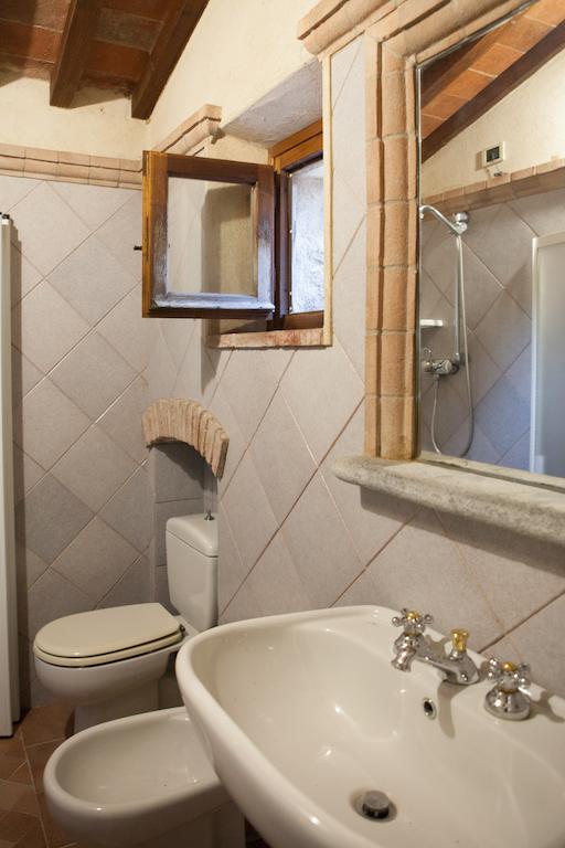 Hotel Bernardone Camaiore Habitación foto